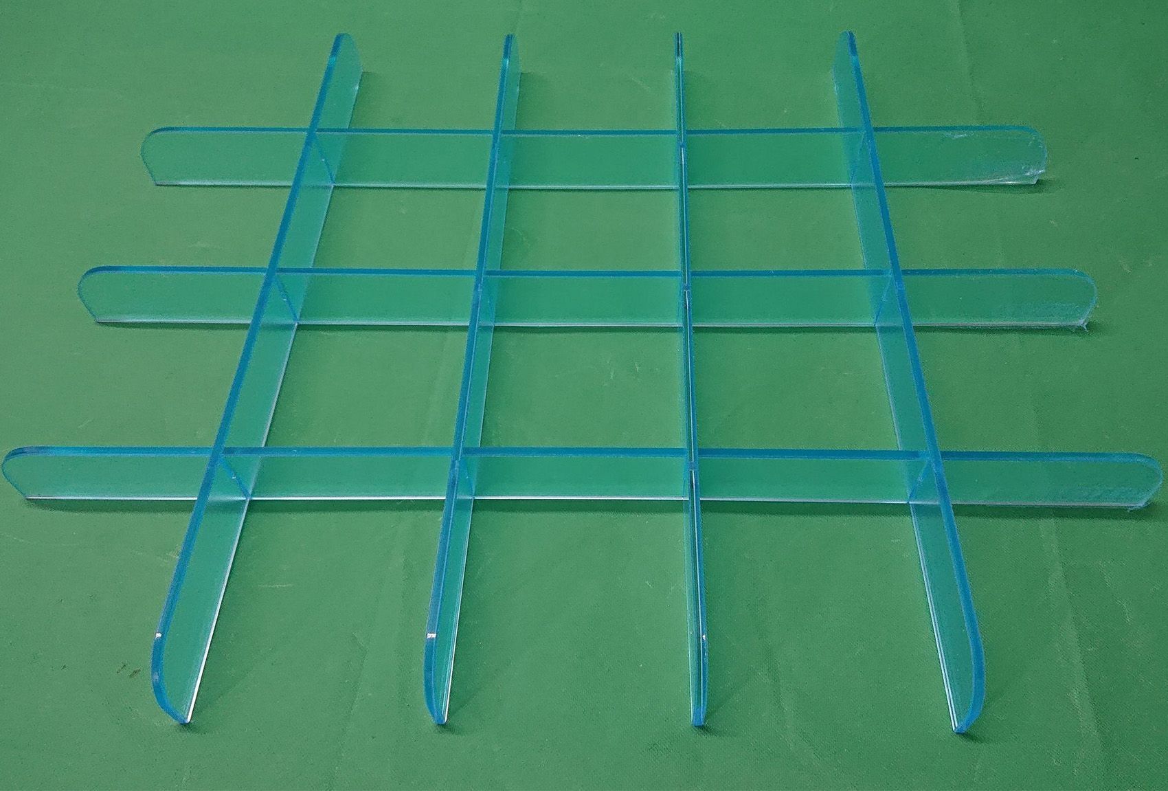 Acrylglastrenner mit 5x4 Fächern