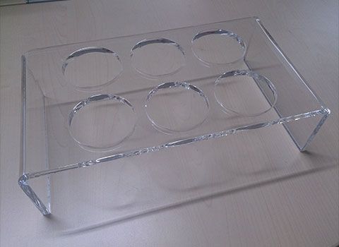 Durchsichtiger Kunststoffständer